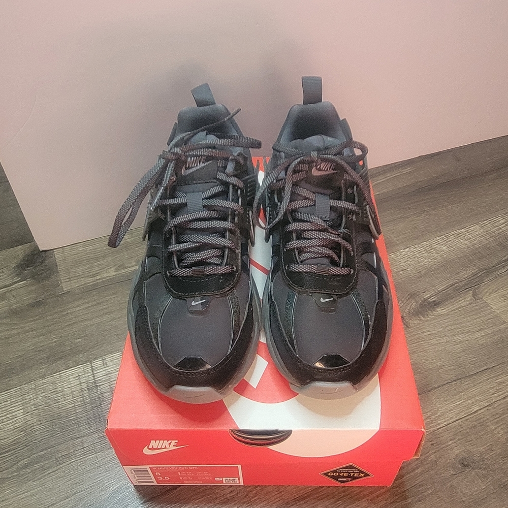 Nike Wmns V2K Run GTX Gore-Tex Black Iron Grey Women Casual Shoes Size 5 - Picture 14 of 15